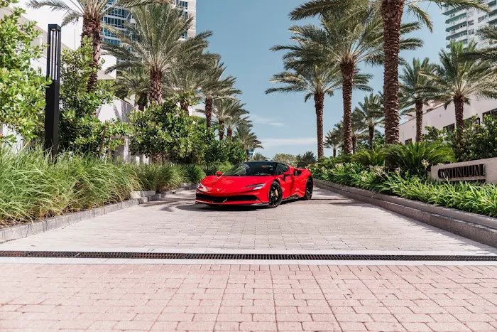 mph club | Exotic Car Rental Miami Beach Picture 6