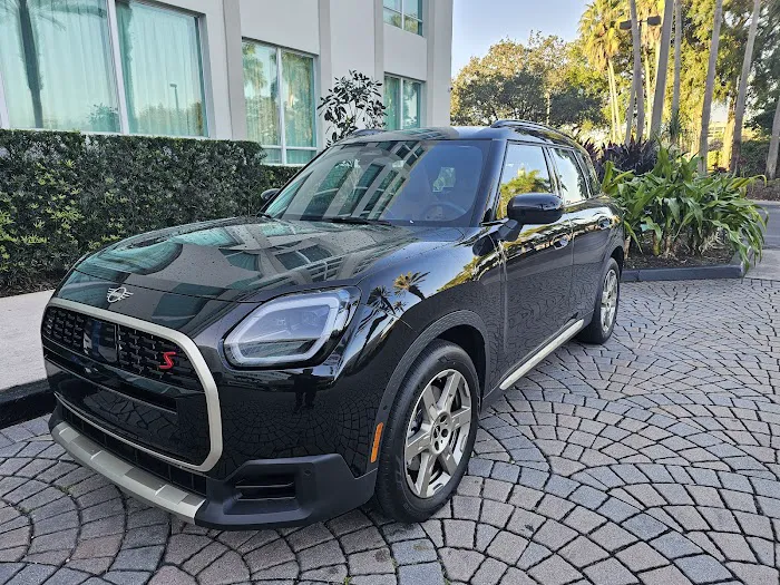 SIXT Rent a Car Miami Doral Picture 2