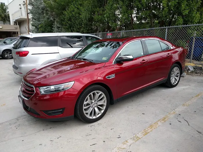 Avis Car Rental Picture 5