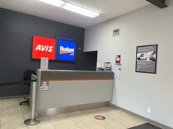Avis Car Rental Picture 1
