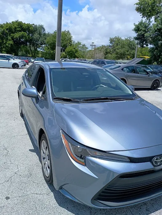 Toyota Rent A Car Picture 1
