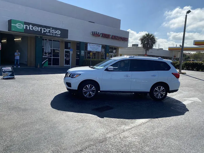 Enterprise Rent-A-Car Picture 2