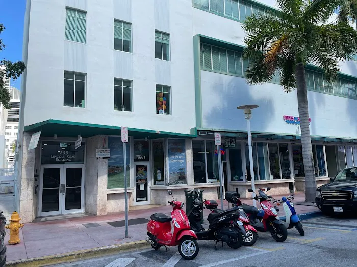 LUCIO CAR RENTAL MIAMI Picture 3