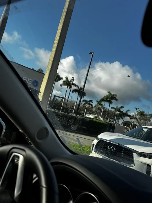 Budget Car Rental Picture 7