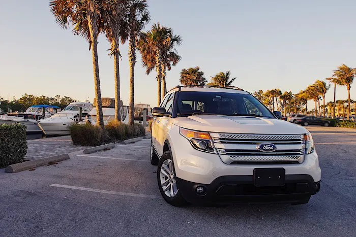 VamGroup Car Rental Picture 7