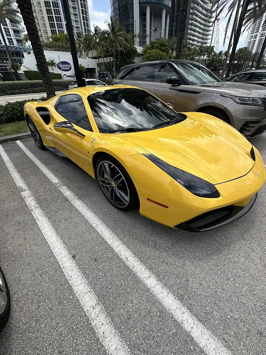 G.M.Luxe Car Rental - FLL / Hollywood Location Picture 3