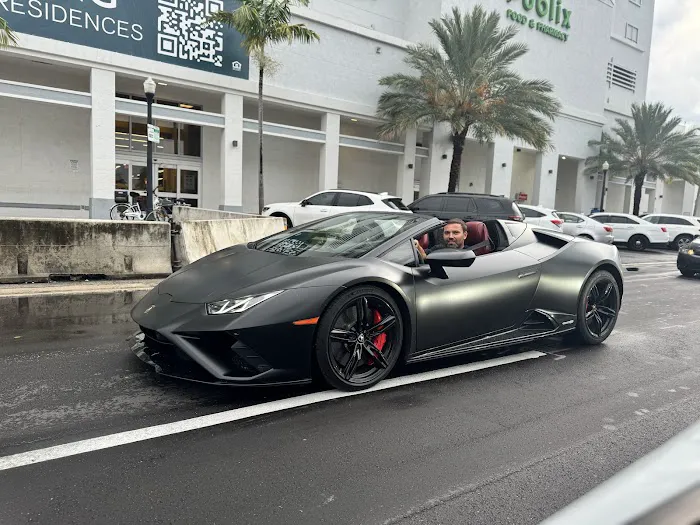 G.M.Luxe Car Rental - FLL / Hollywood Location Picture 10