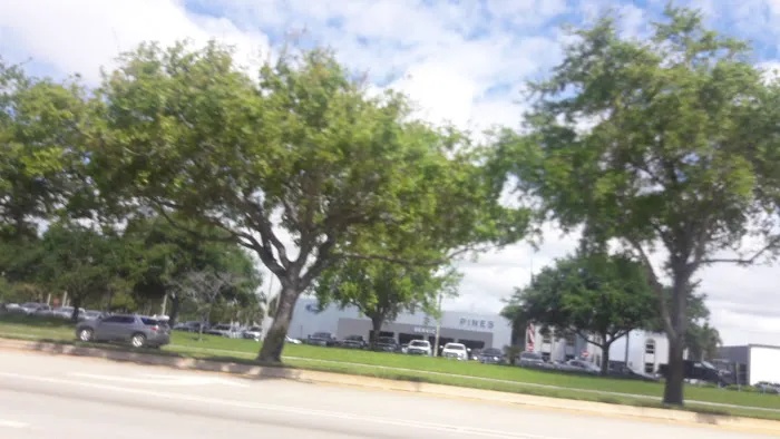 Hertz Car Rental - Pembroke Pines - Pines East Hle Picture 8