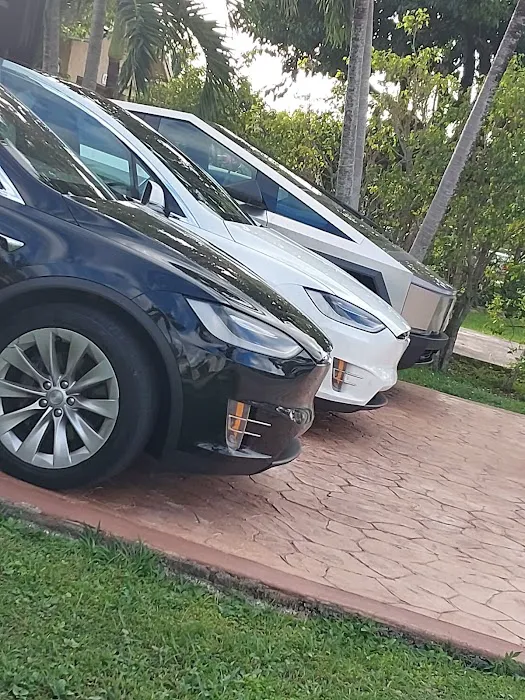 South Florida EV Rentals LLC Picture 2
