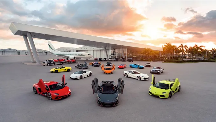 mph club | Exotic Car Rental Miami Picture 3