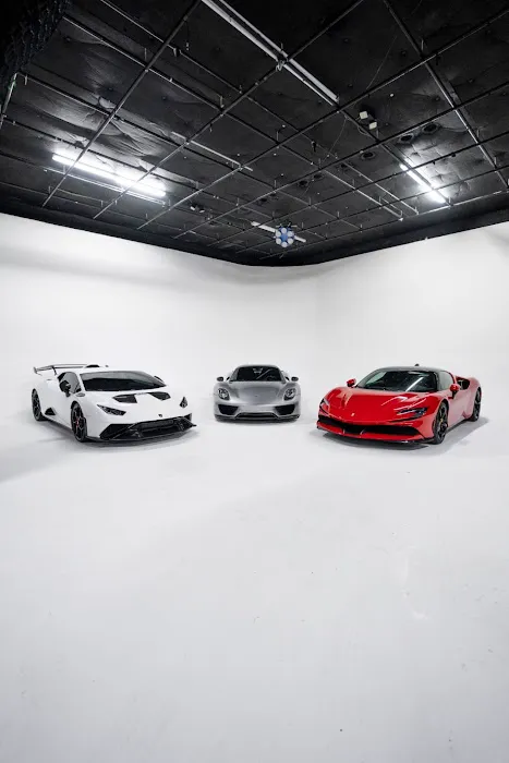 mph club | Exotic Car Rental Miami Picture 8