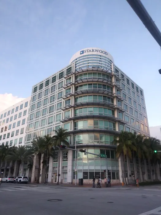 SIXT Rent a Car Miami Beach Lincoln Road Picture 6