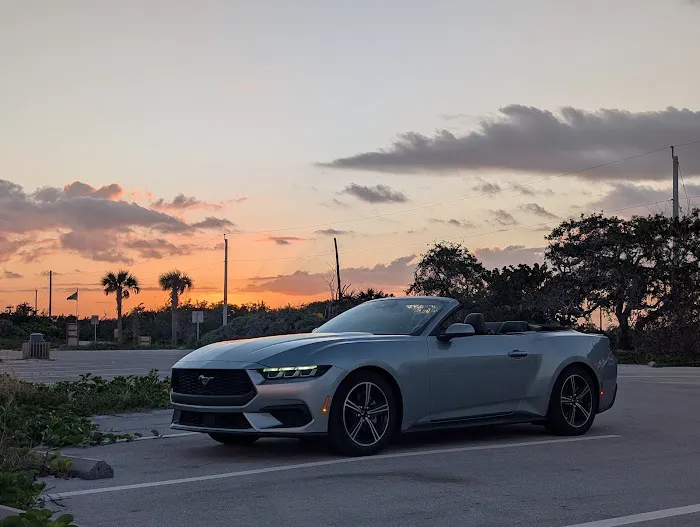 SIXT Rent a Car Miami Beach Lincoln Road Picture 7
