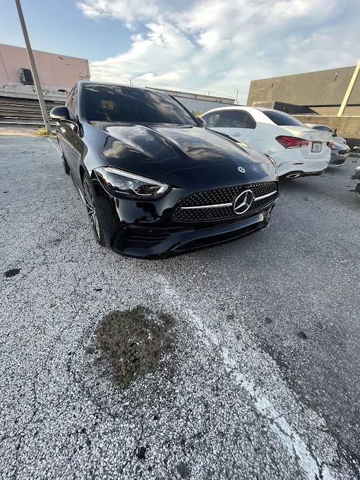 CarAgeRental | Luxury Car Rental Picture 2