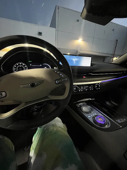 CarAgeRental | Luxury Car Rental Picture 4