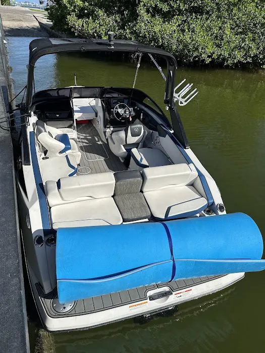 FVR Florida Rental Vehicle Picture 5