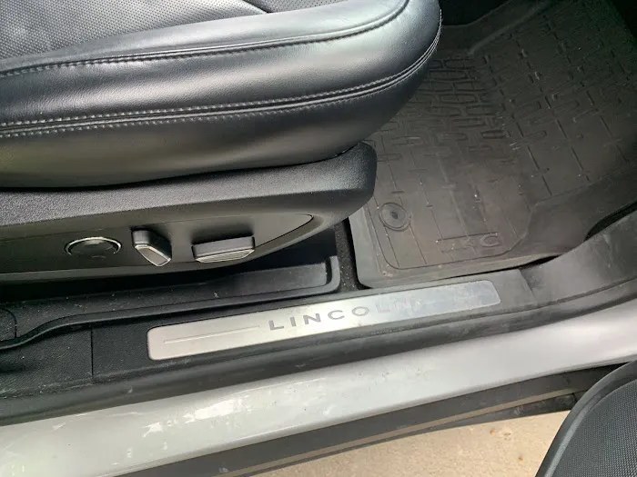 Avis Car Rental Picture 5