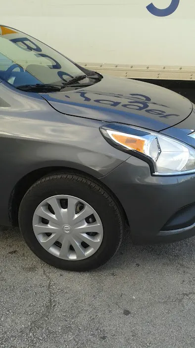 Avis Car Rental Picture 3