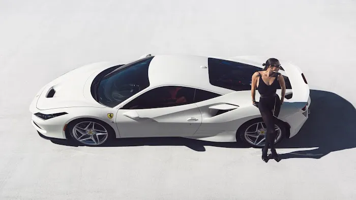 Paramount Luxury Rentals - Exotic Car Rental Miami Beach Picture 1
