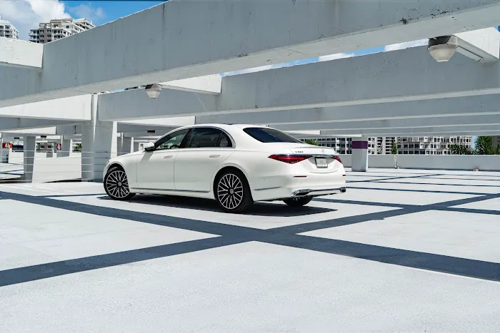 Paramount Luxury Rentals - Exotic Car Rental Miami Beach Picture 9