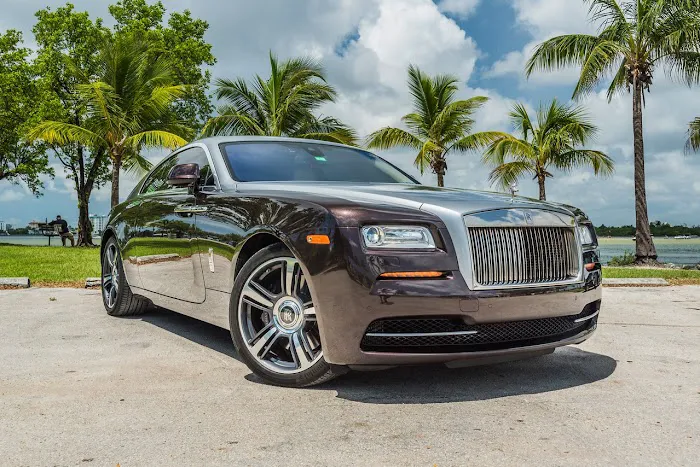 Rent & Paradise Exotic & Luxury Car Rental Picture 9