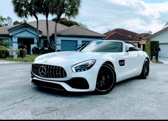 SoFlo Luxury Rentals Picture 1