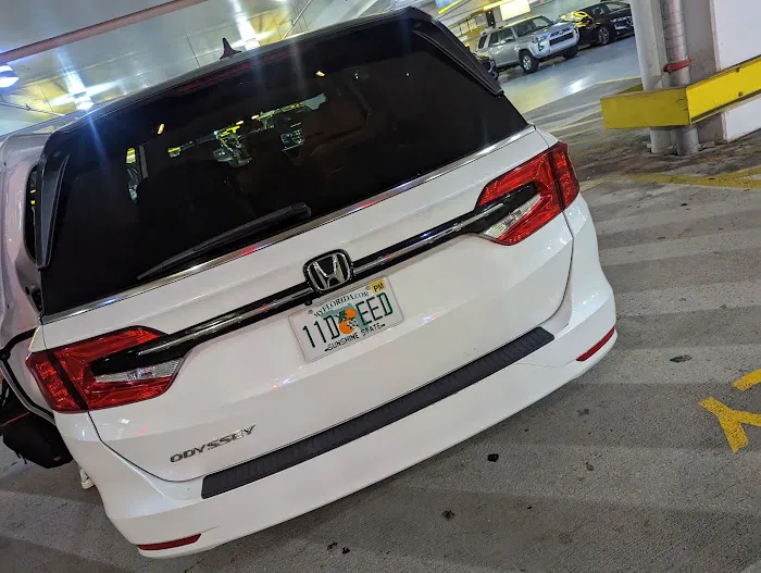 Hertz Rent a Car Picture 9