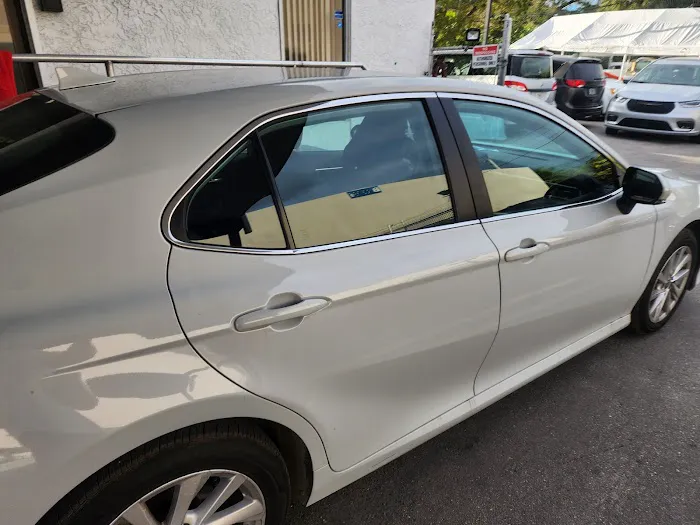 CARWIZ US - Fort Lauderdale Airport Picture 2