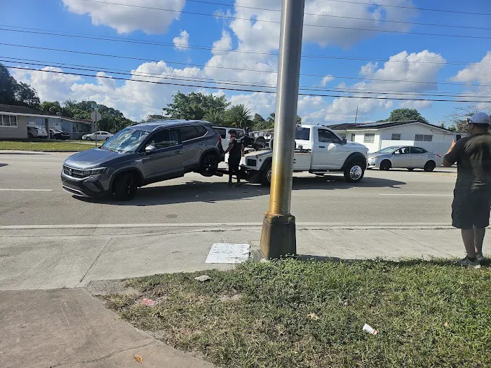 CARWIZ US - Fort Lauderdale Airport Picture 4