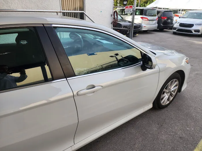 CARWIZ US - Fort Lauderdale Airport Picture 10
