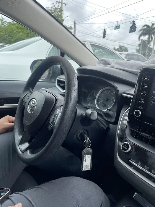 CARWIZ US - Fort Lauderdale Airport Picture 7