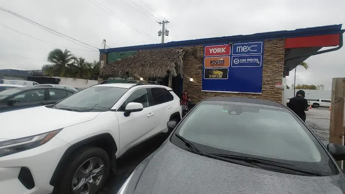 GO Rent A Car / Rent a Wreck Picture 1