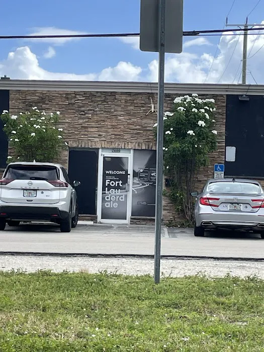 OTOQ Car Rental Picture 1