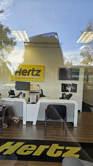 Hertz Car Rental - Pembroke Pines West - Pines Blvd Picture 8