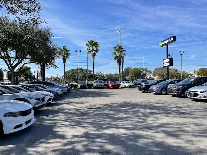 Enterprise Rent-A-Car Picture 3