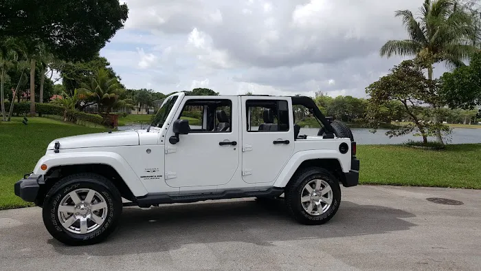Ocean Drive Jeeps Picture 3
