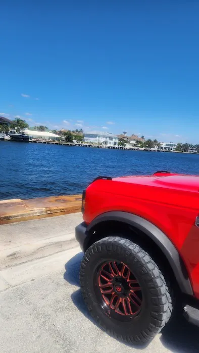 Soflo Bronco Rentals Picture 1