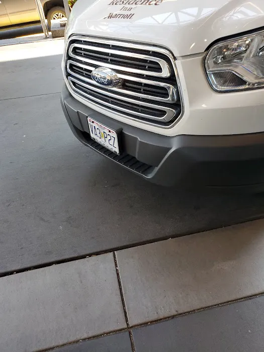 Avis Car Rental Picture 7
