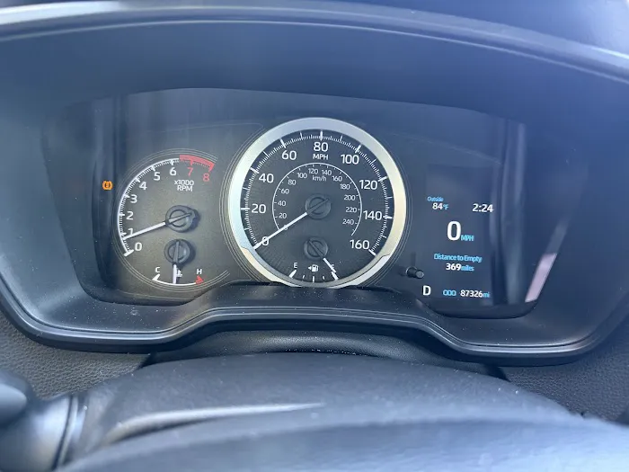 Priceless Car Rental Picture 3