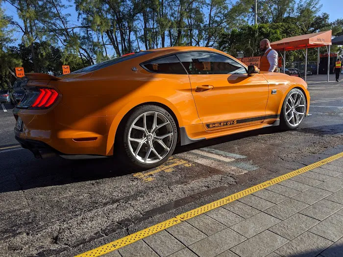 SIXT Rent a Car Fort Lauderdale Downtown Picture 7