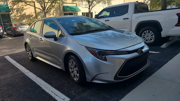 Victory Rent A Car Picture 6