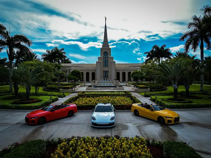 Turtur Luxury Cars Picture 10
