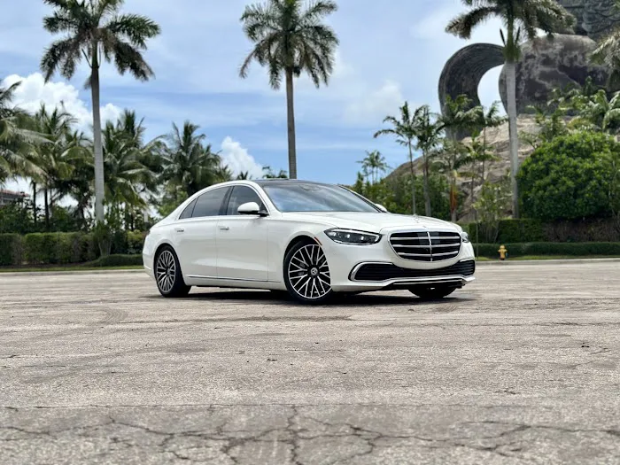 Coastal Florida Rides/Cars and Boats for rent near Las Olas Picture 4