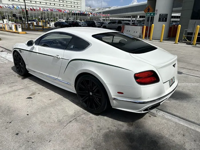 Coastal Florida Rides/Cars and Boats for rent near Las Olas Picture 9