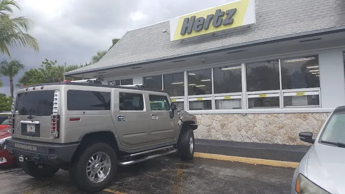 Hertz Car Rental - Fort Lauderdale - E Sunrise Boulevard Picture 10