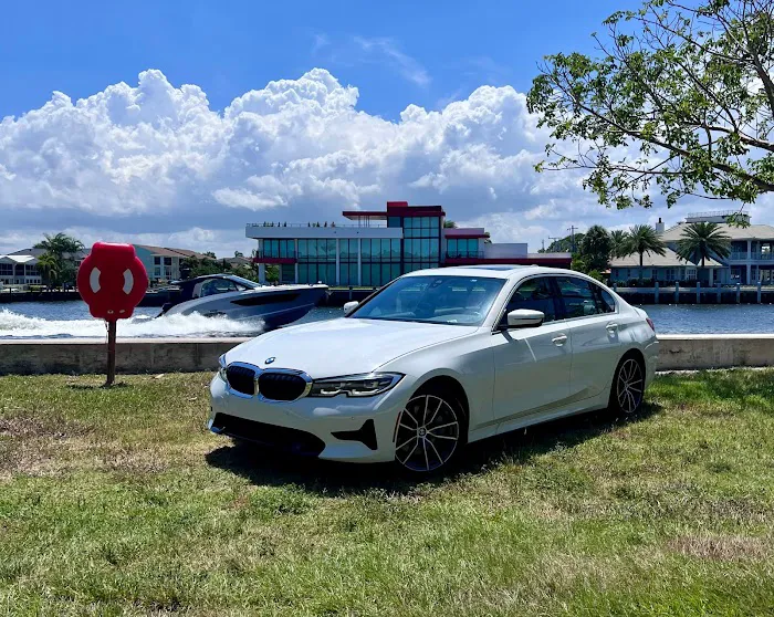 Royalties Luxury Car Rental Picture 1