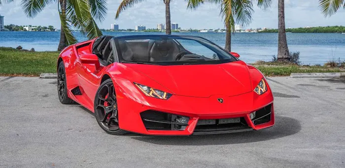 Royalties Luxury Car Rental Picture 7