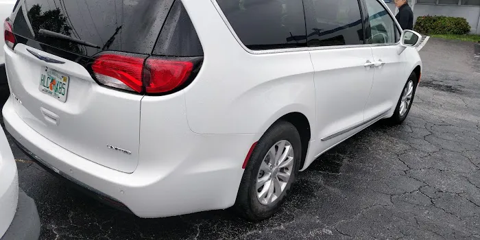 Budget Car Rental Picture 4