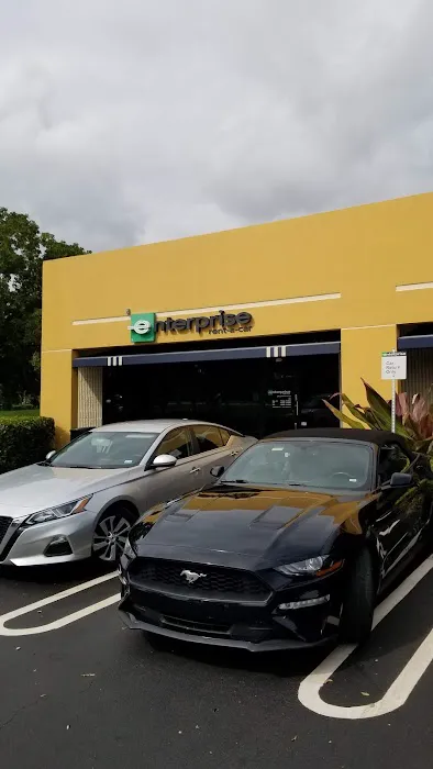 Enterprise Rent-A-Car Picture 7