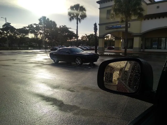 Hertz Car Rental - Coral Springs - North University Drive Picture 10